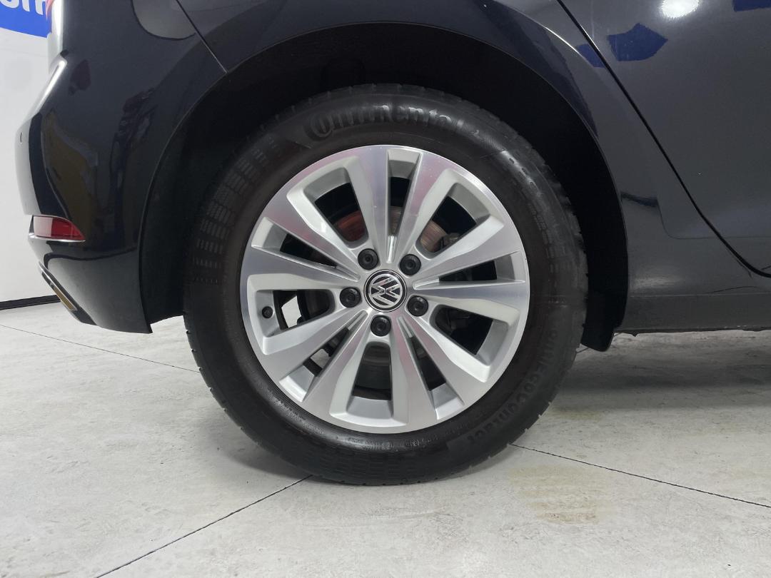 Photo '12' of Volkswagen Golf Photo '12' of Volkswagen Golf