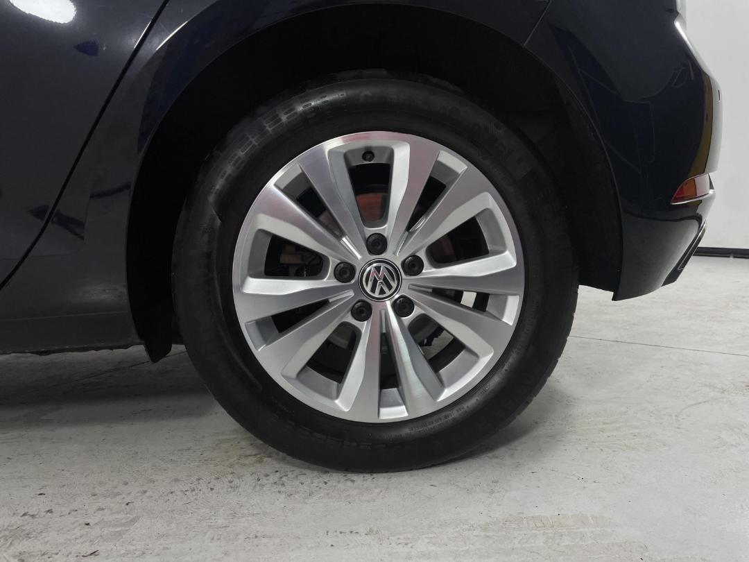 Photo '11' of Volkswagen Golf Photo '11' of Volkswagen Golf