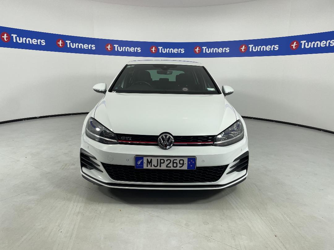 Photo '2' of Volkswagen Golf Photo '2' of Volkswagen Golf