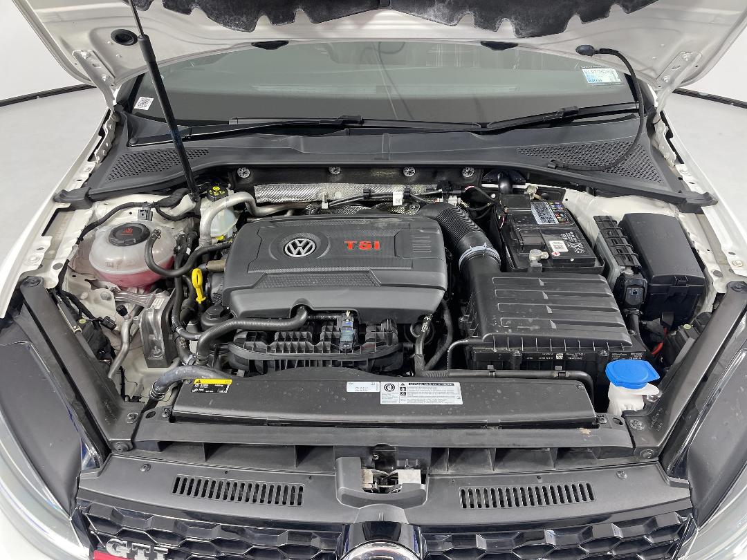 Photo '13' of Volkswagen Golf Photo '13' of Volkswagen Golf