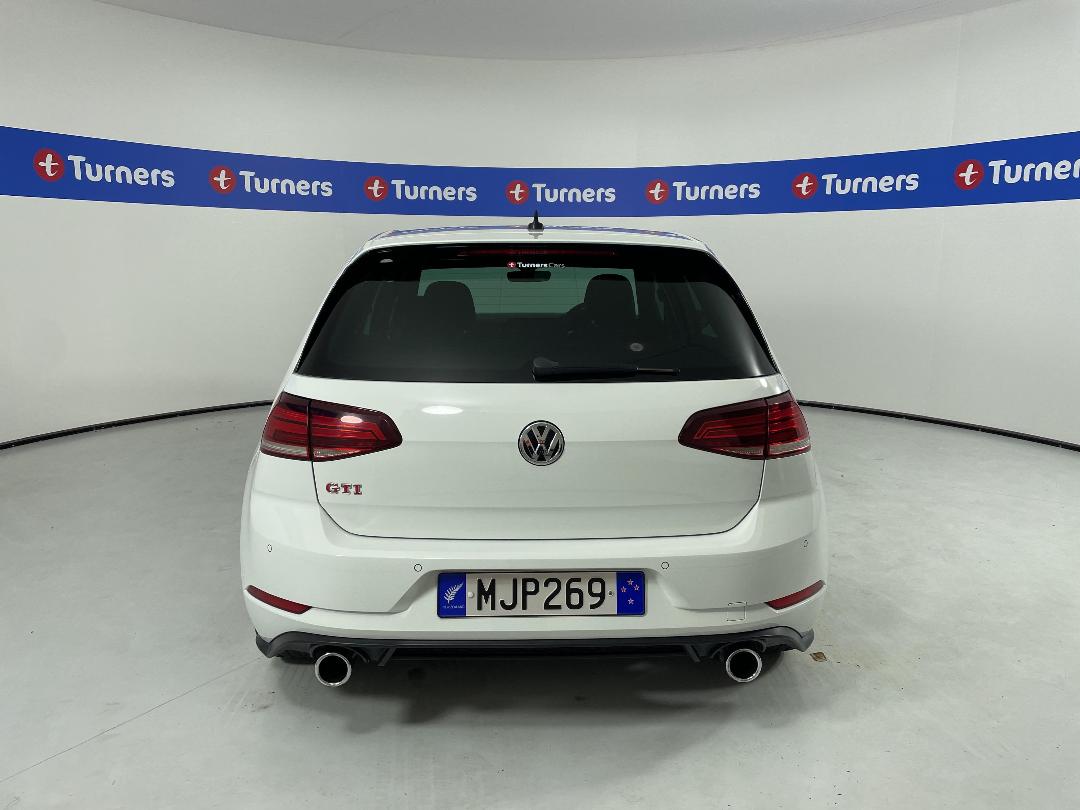 Photo '6' of Volkswagen Golf Photo '6' of Volkswagen Golf