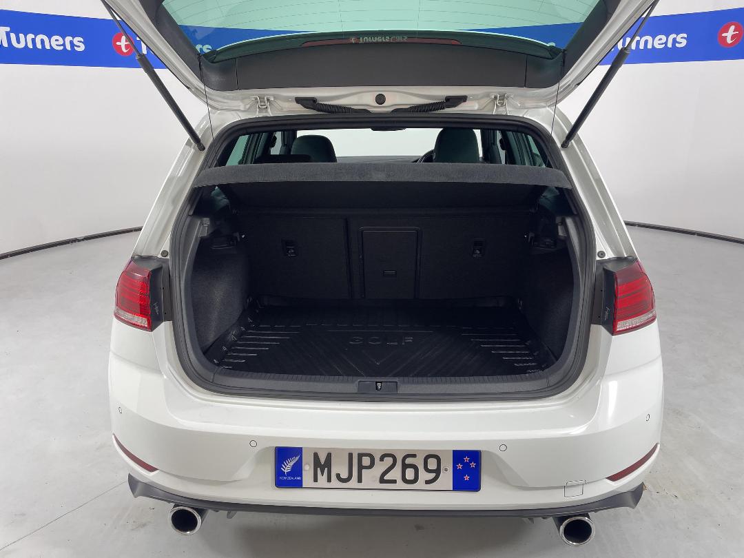 Photo '14' of Volkswagen Golf Photo '14' of Volkswagen Golf