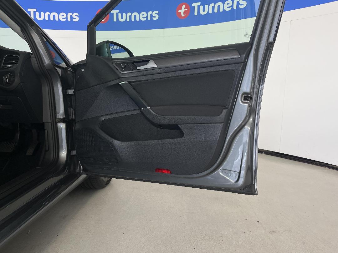 Photo '15' of Volkswagen Golf