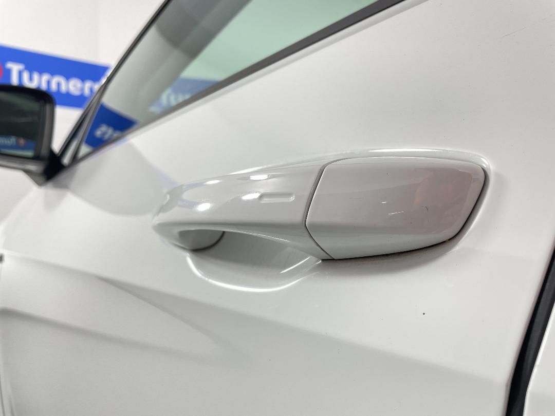 Photo '26' of Volkswagen Golf