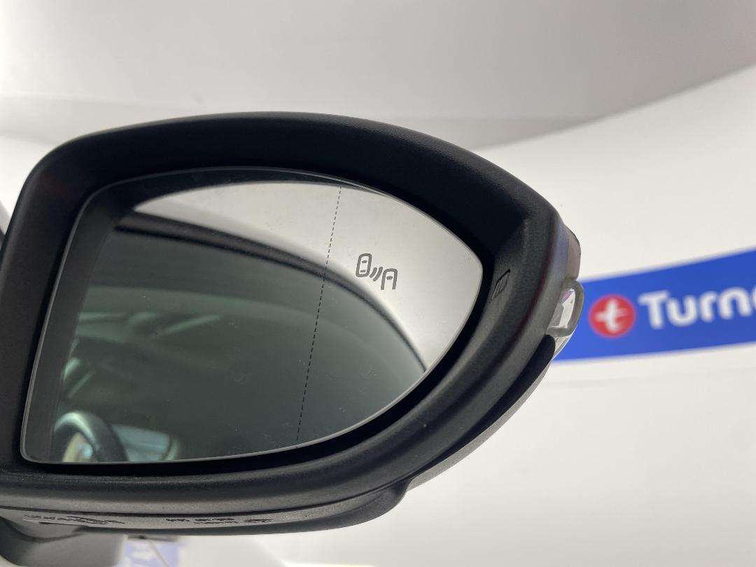 Photo '27' of Volkswagen Golf