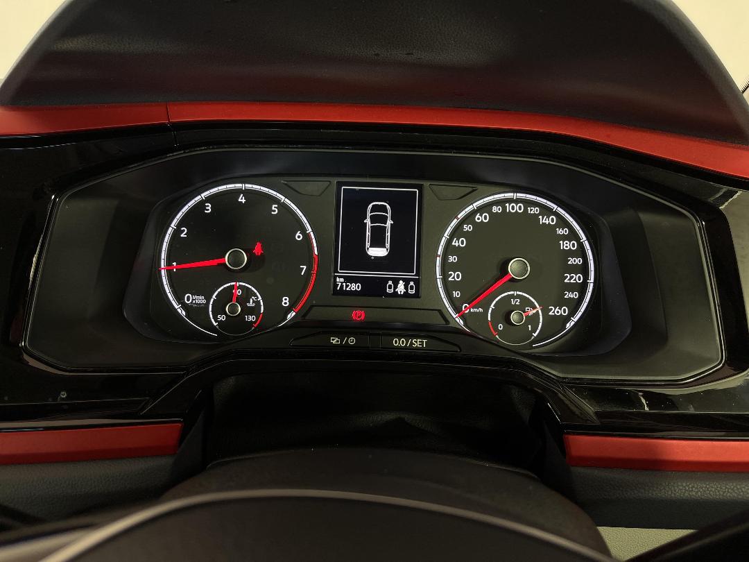 Photo '21' of Volkswagen Polo Photo '21' of Volkswagen Polo