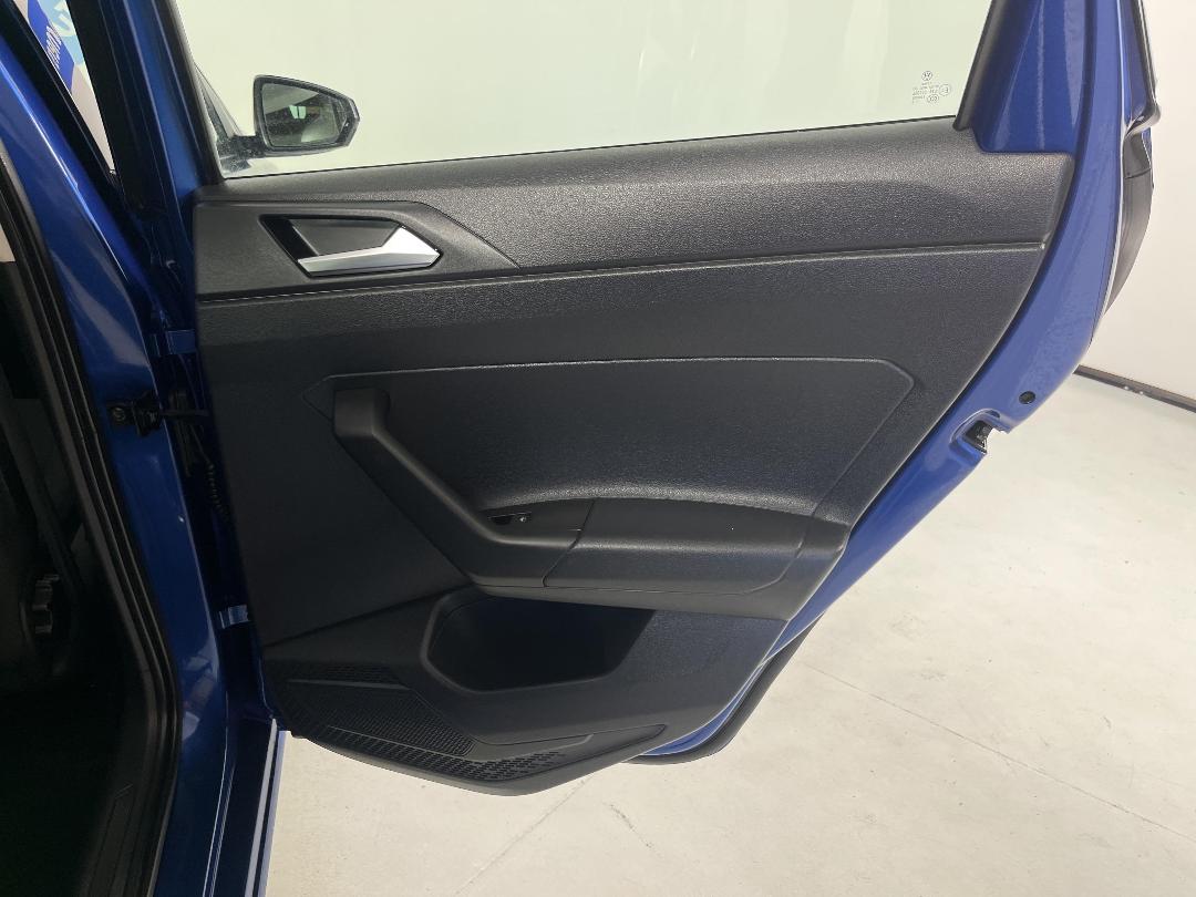 Photo '19' of Volkswagen Polo Photo '19' of Volkswagen Polo