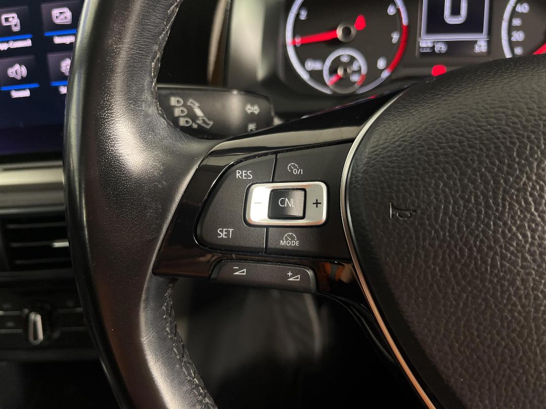 Photo '24' of Volkswagen Polo Photo '24' of Volkswagen Polo