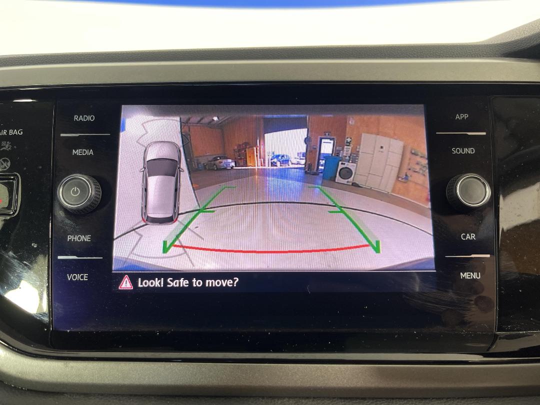 Photo '27' of Volkswagen Polo Photo '27' of Volkswagen Polo