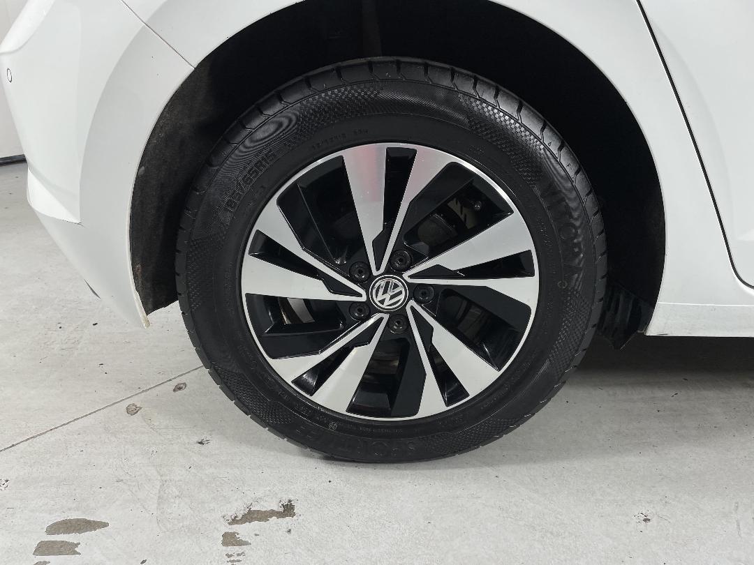 Photo '12' of Volkswagen Polo