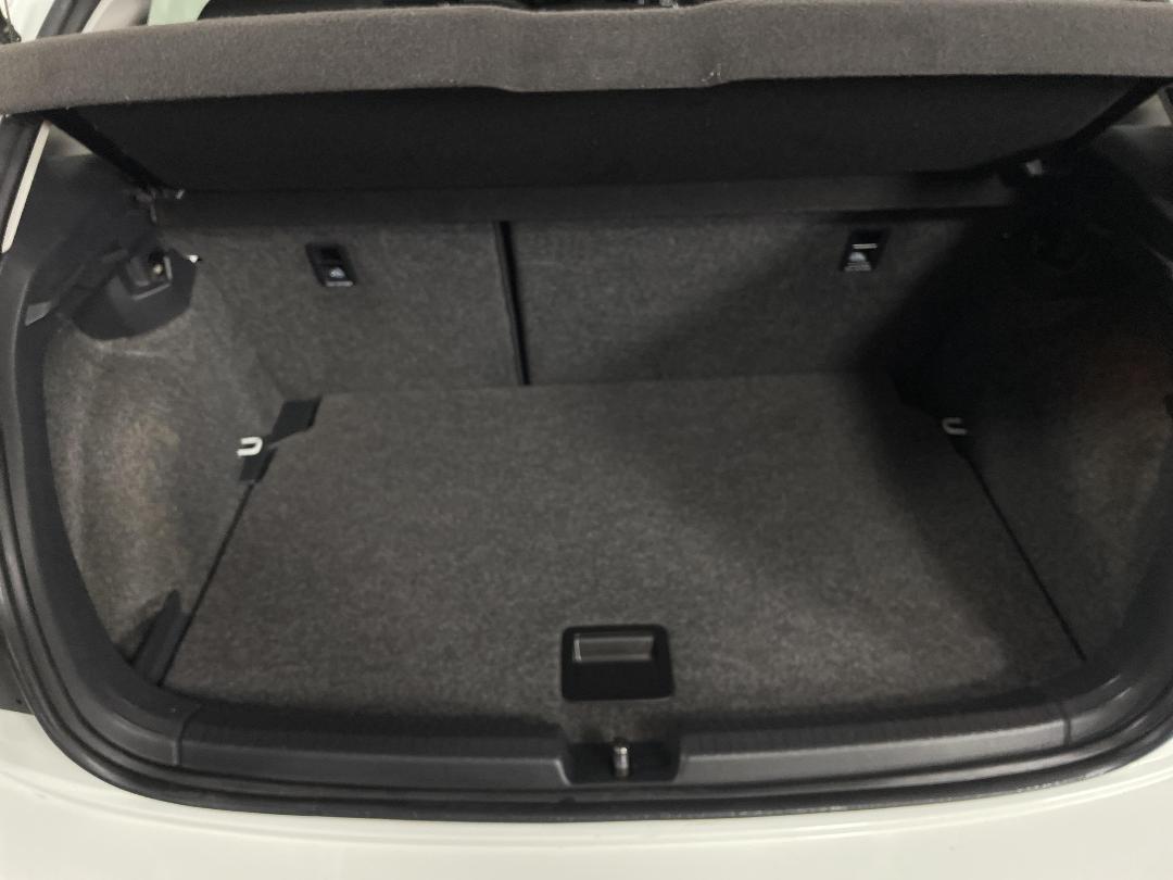 Photo '14' of Volkswagen Polo