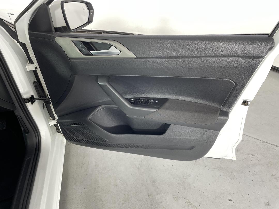 Photo '15' of Volkswagen Polo