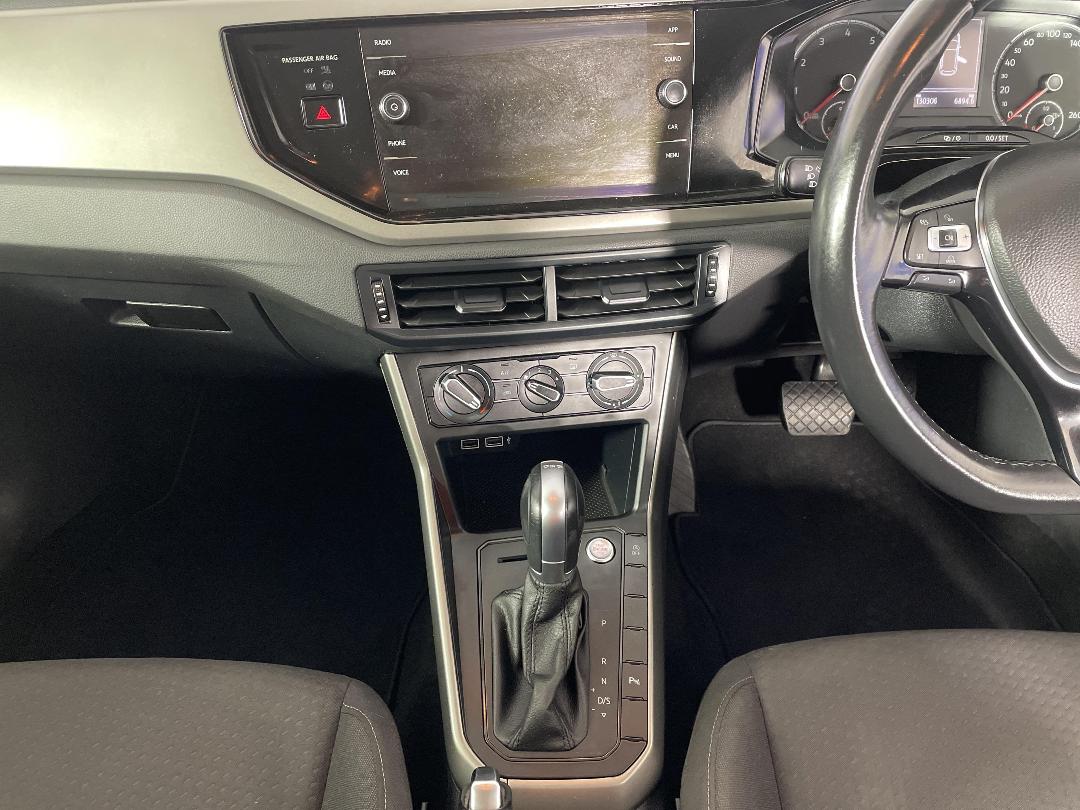 Photo '18' of Volkswagen Polo