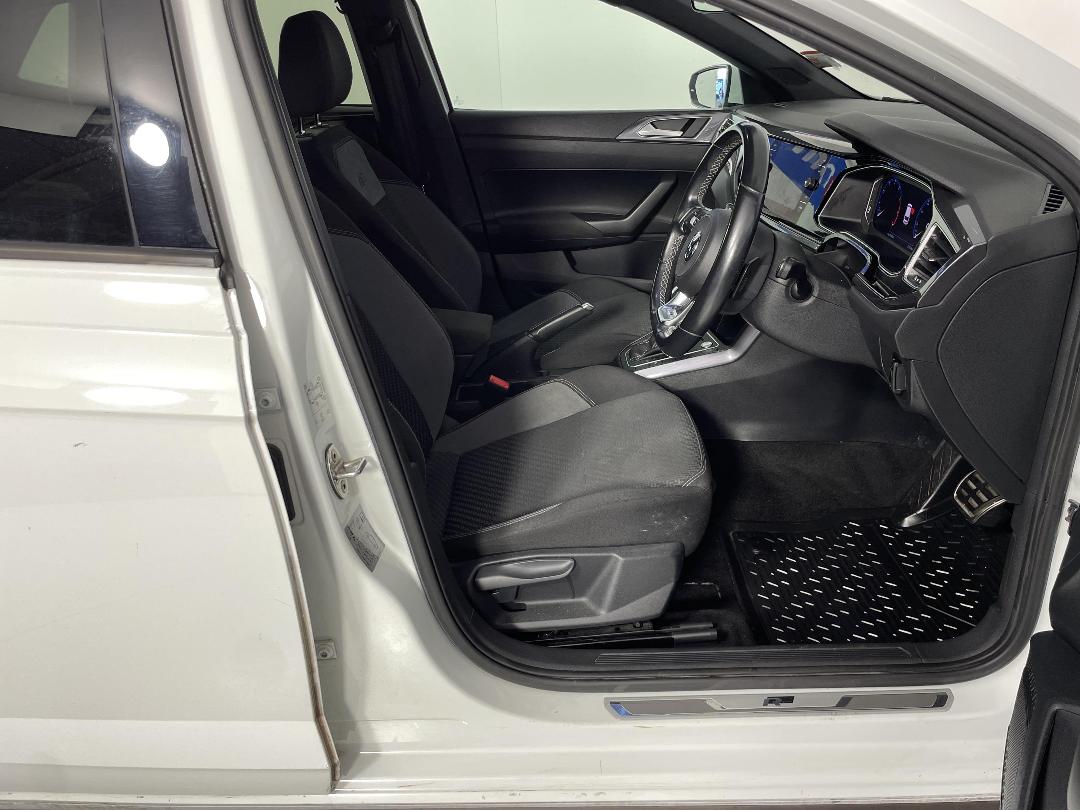 Photo '16' of Volkswagen Polo