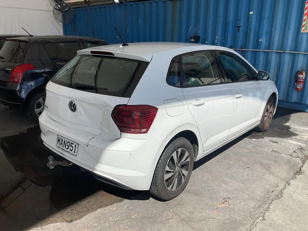 Photo '8' of Volkswagen Polo TSI 70KW Photo '8' of Volkswagen Polo TSI 70KW