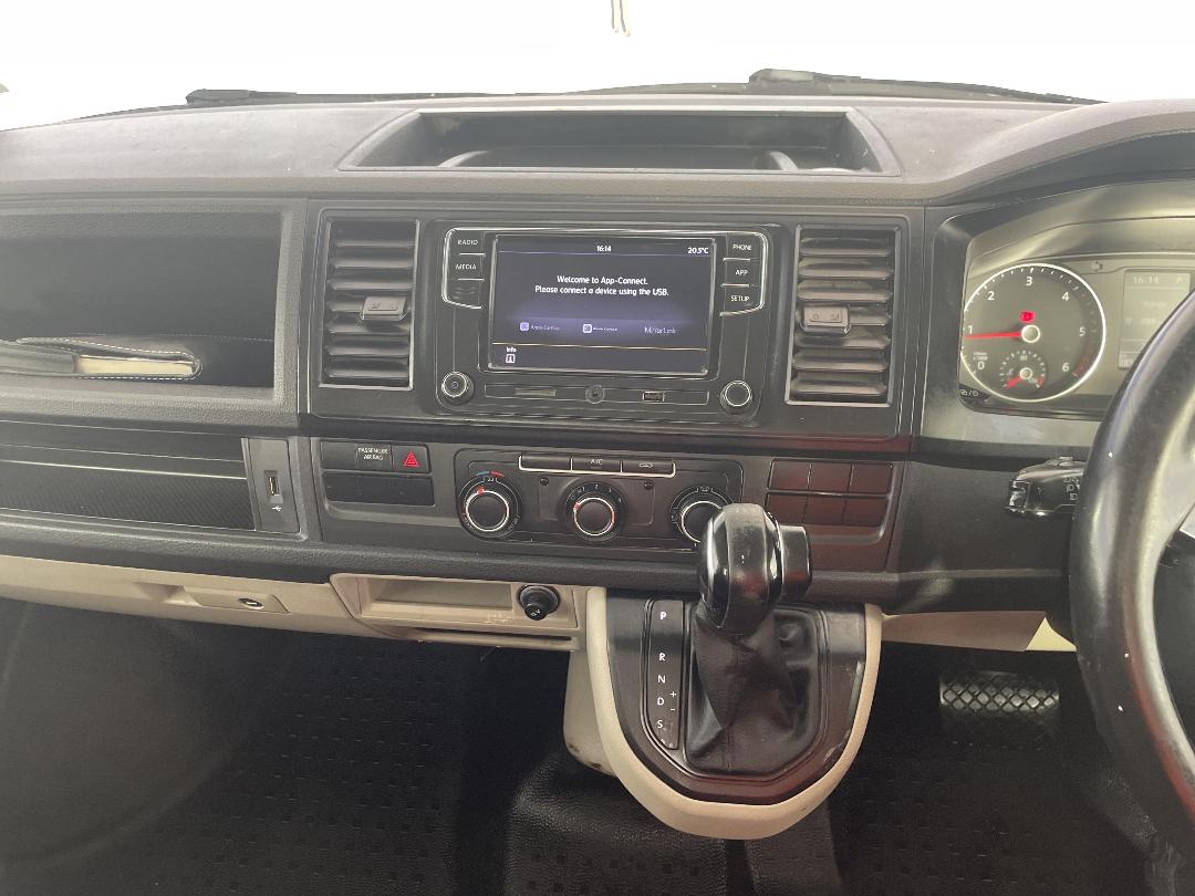 Photo '18' of Volkswagen T6