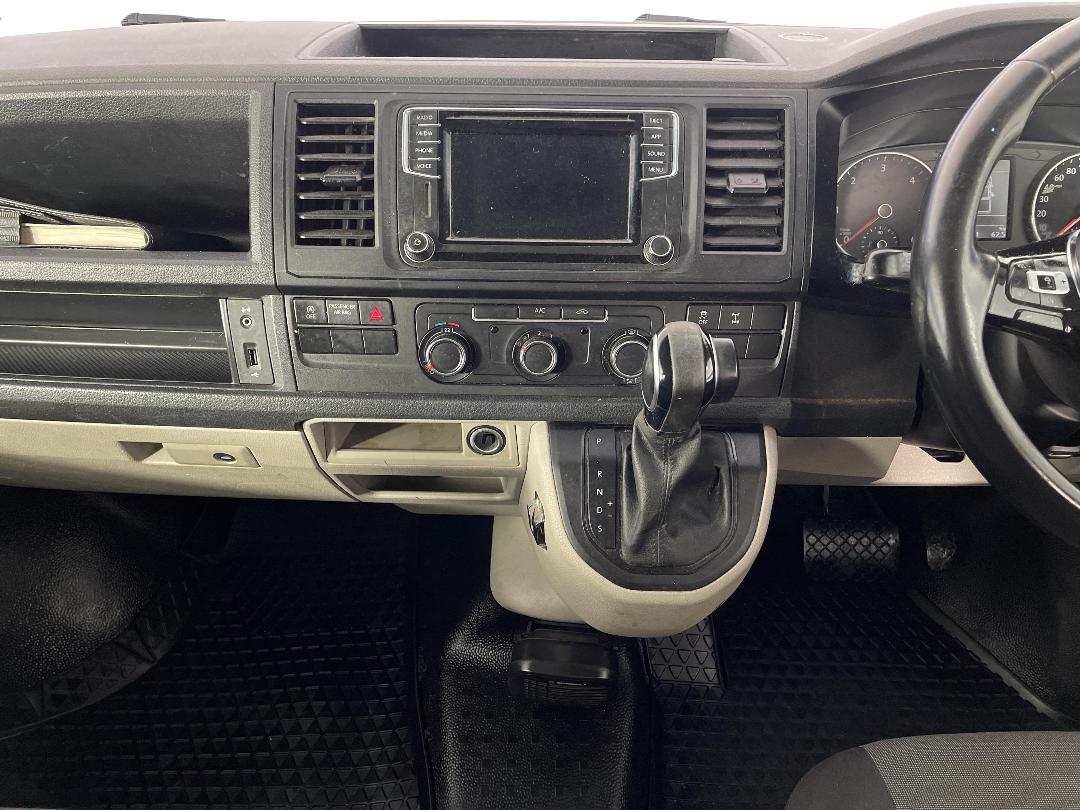 Photo '18' of Volkswagen T6 Photo '18' of Volkswagen T6