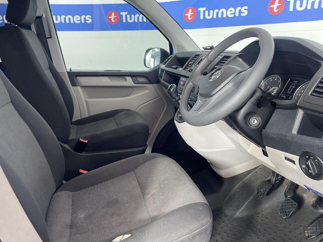 Photo '16' of Volkswagen T6