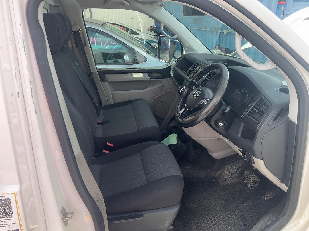 Photo '9' of Volkswagen T6 Transporter SC