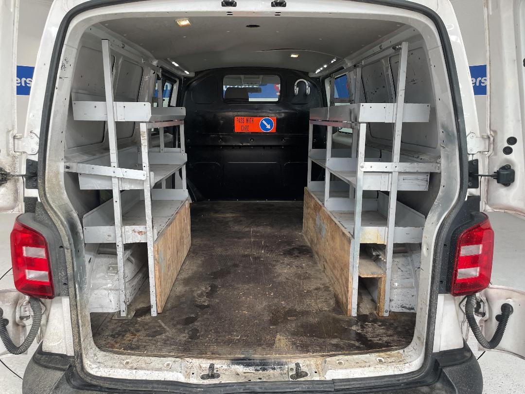 Photo '14' of Volkswagen T6