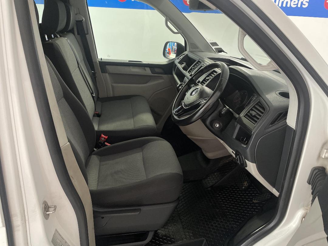 Photo '16' of Volkswagen T6