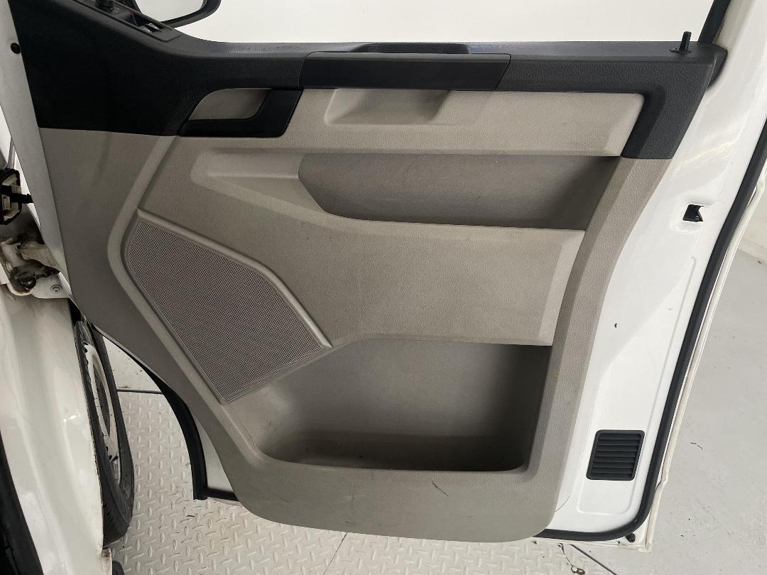 Photo '15' of Volkswagen T6