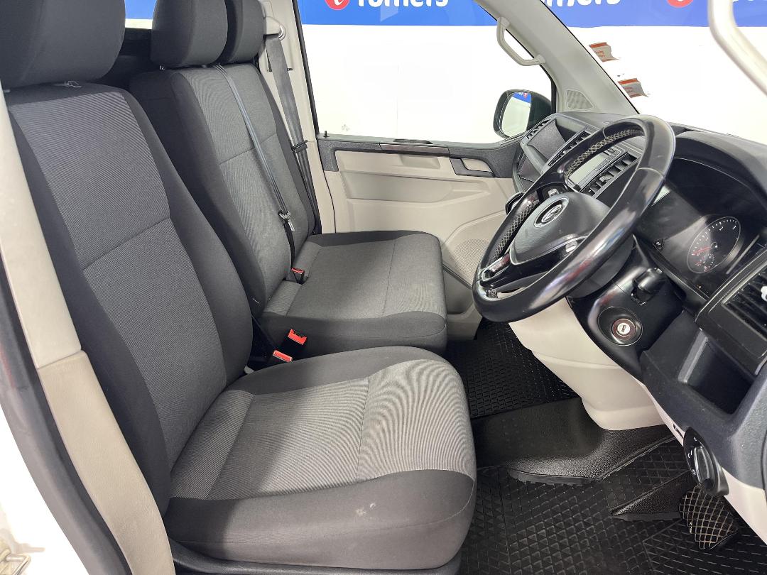 Photo '16' of Volkswagen T6 Photo '16' of Volkswagen T6