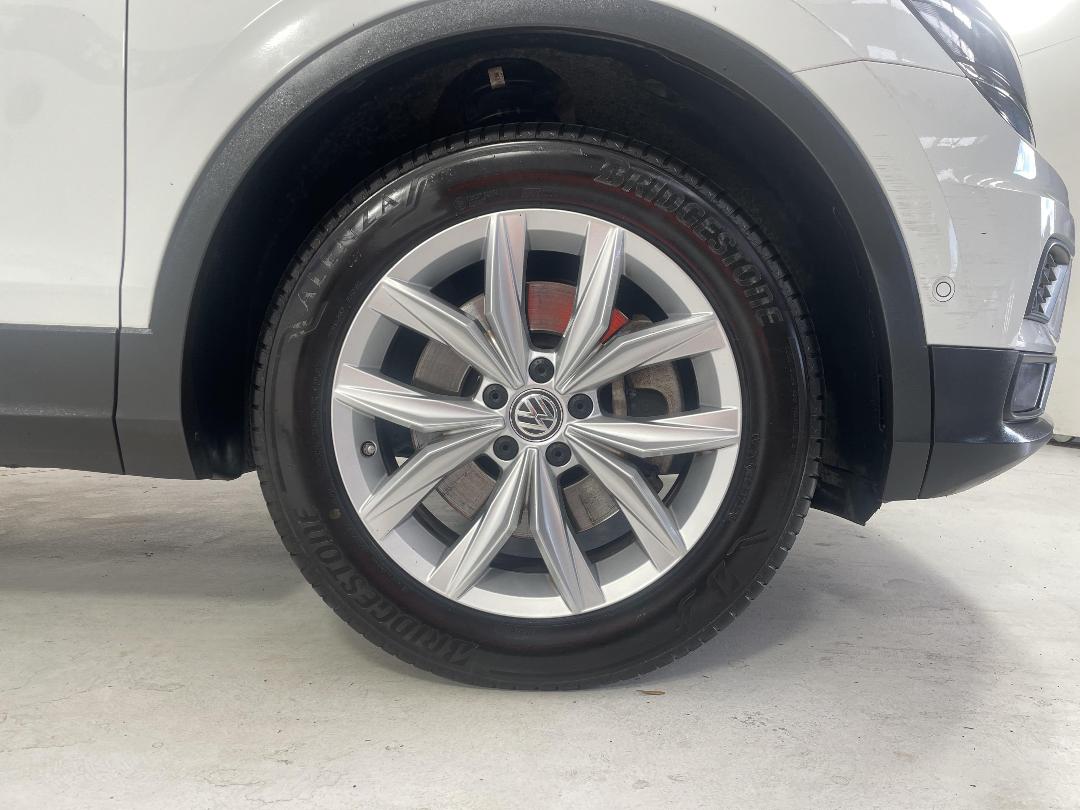 Photo '9' of Volkswagen Tiguan Photo '9' of Volkswagen Tiguan