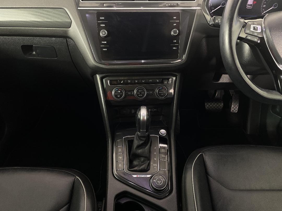 Photo '18' of Volkswagen Tiguan