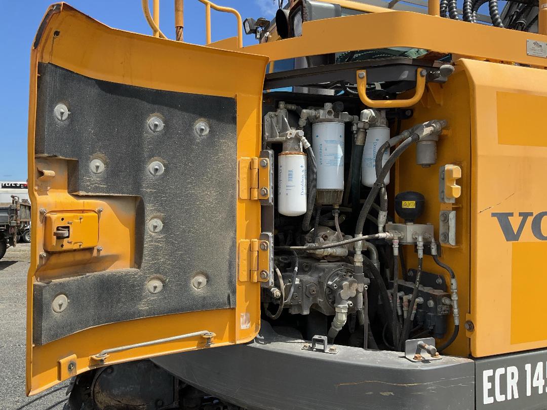 Photo '18' of Volvo ECR145CL Excavator Photo '18' of Volvo ECR145CL Excavator