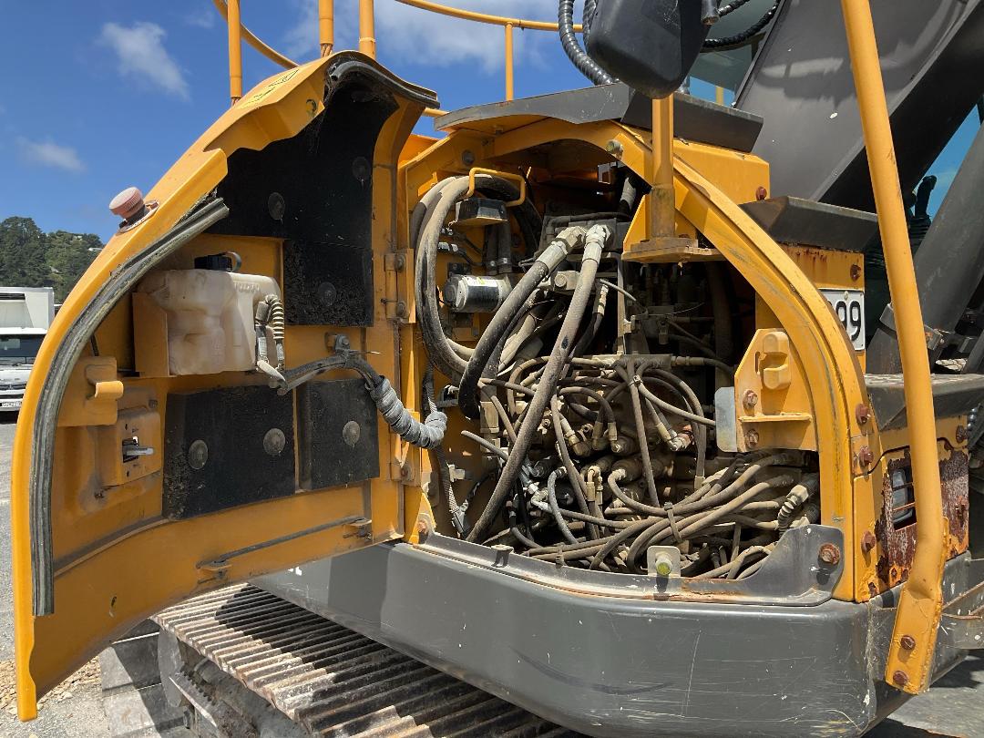 Photo '19' of Volvo ECR145CL Excavator Photo '19' of Volvo ECR145CL Excavator