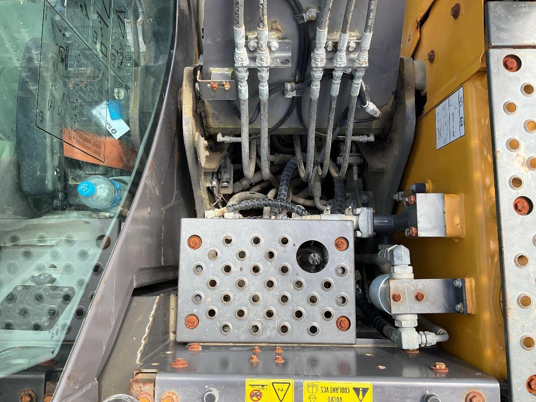 Photo '22' of Volvo ECR145CL Excavator Photo '22' of Volvo ECR145CL Excavator