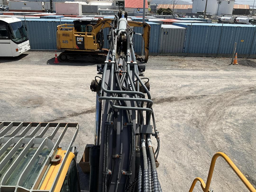 Photo '25' of Volvo ECR145CL Excavator Photo '25' of Volvo ECR145CL Excavator