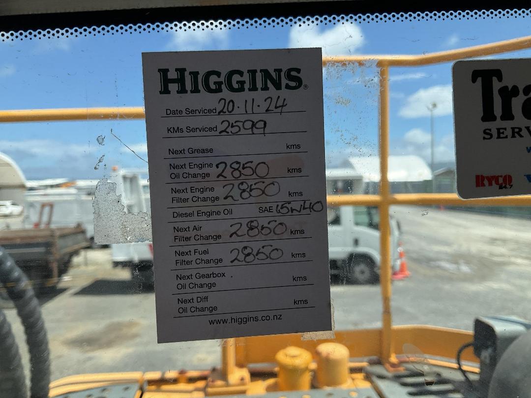 Photo '44' of Volvo ECR145CL Excavator Photo '44' of Volvo ECR145CL Excavator