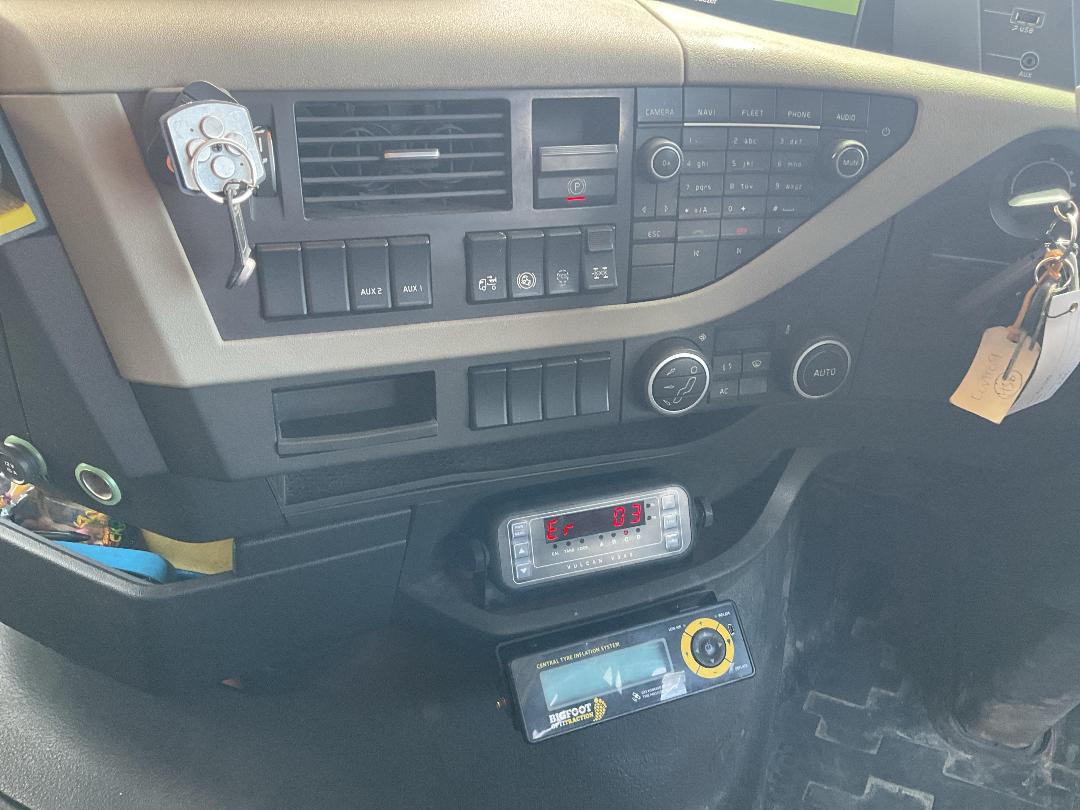 Photo '12' of Volvo FH16 600 SERIES 4 6X4R Logger