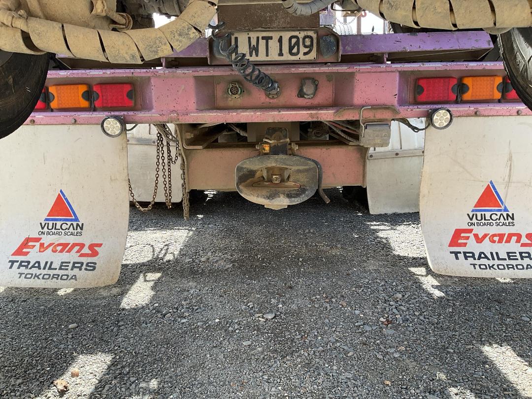 Photo '17' of Volvo FH16 600 SERIES 4 6X4R Logger