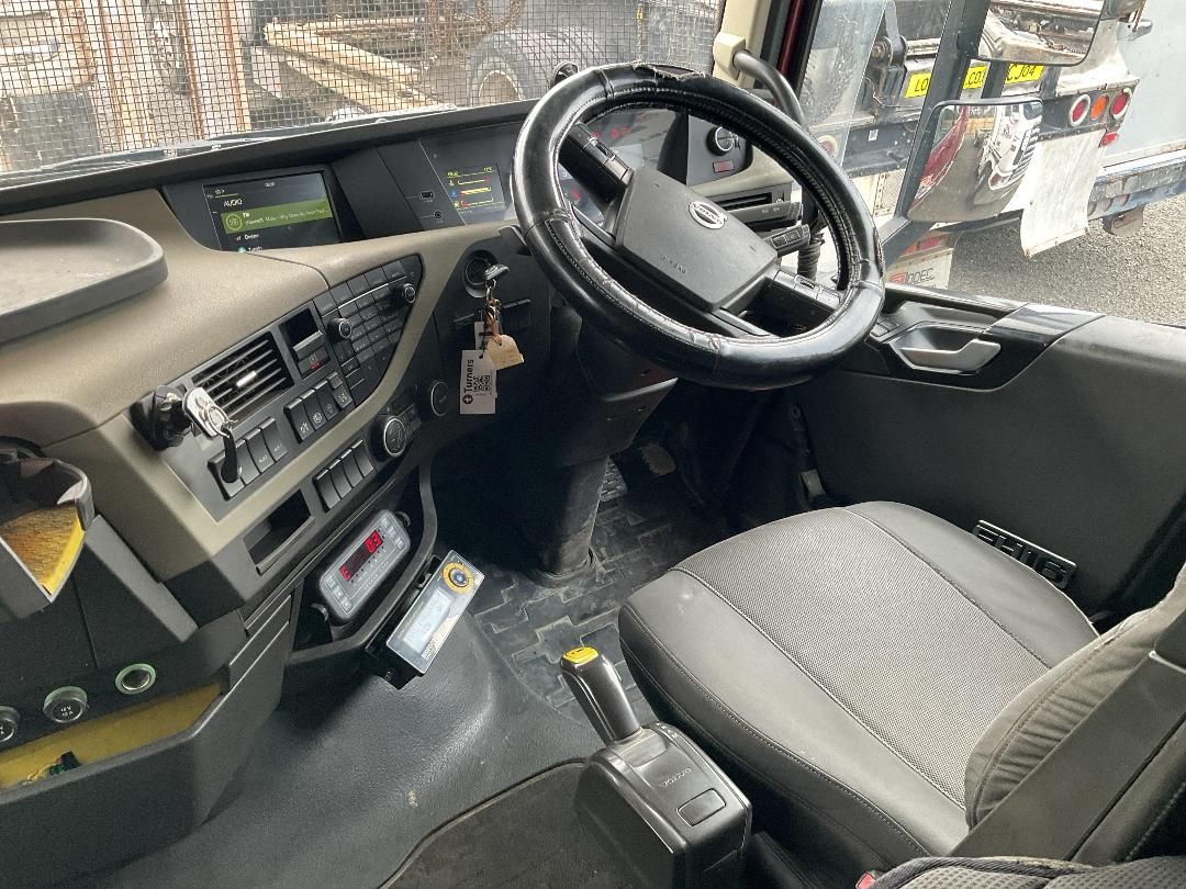 Photo '11' of Volvo FH16 600 SERIES 4 6X4R Logger