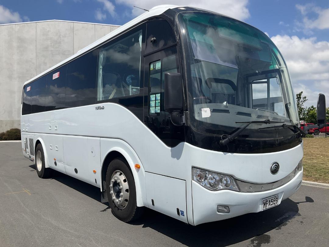 Used Yutong ZK6930H Factory Built 2019 | Turners Buses, Caravans ...