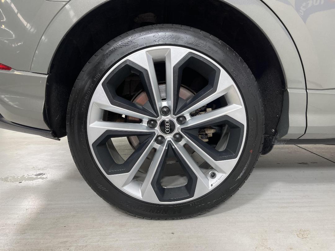 Photo '12' of Audi Q3 Photo '12' of Audi Q3