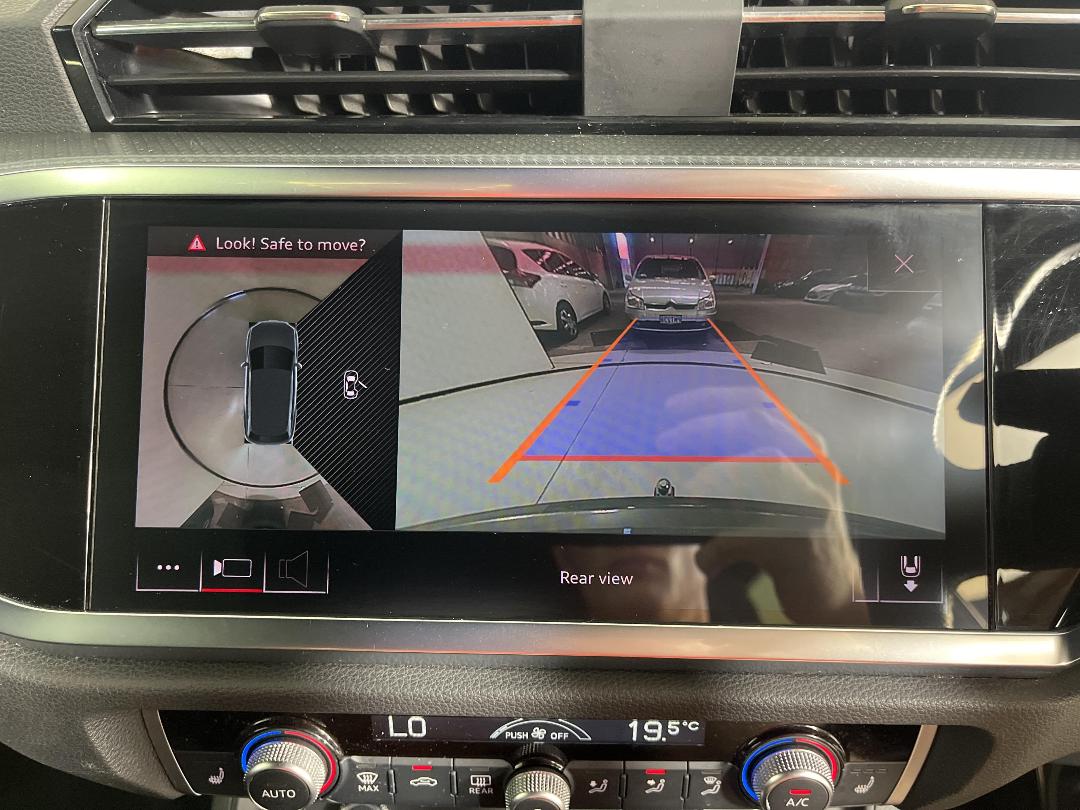 Photo '31' of Audi Q3 Photo '31' of Audi Q3