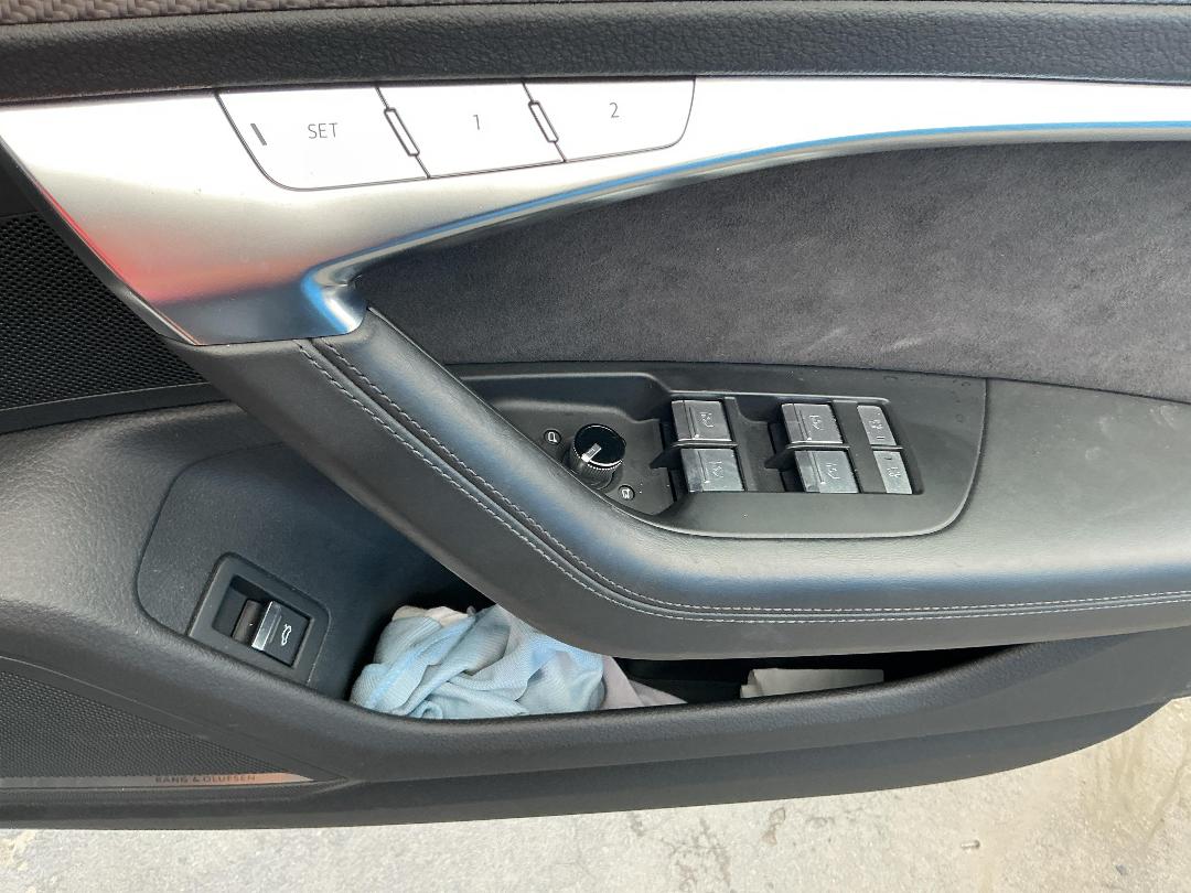 Photo '15' of Audi RS6 RS 6 Avant 441KW