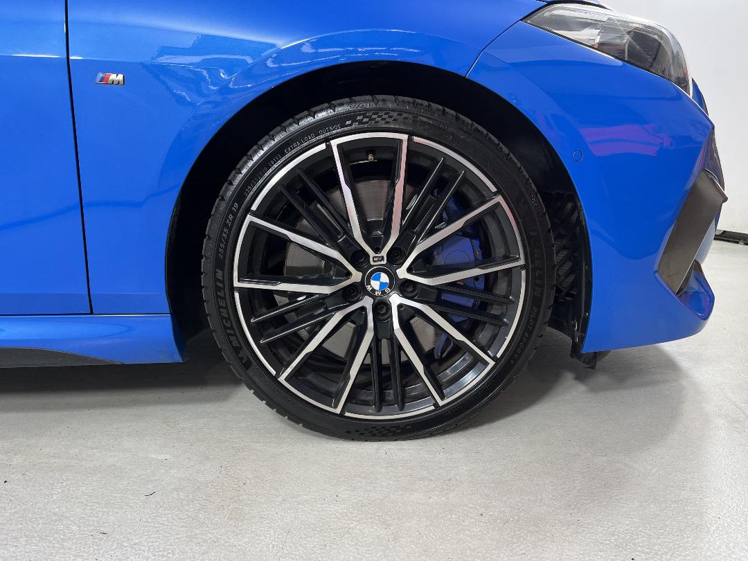 Photo '9' of BMW 2 Series