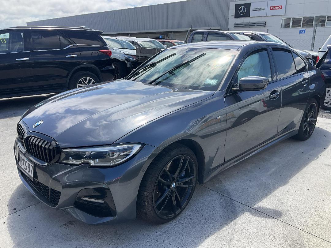 Photo '2' of BMW 3 Series 330I Photo '2' of BMW 3 Series 330I