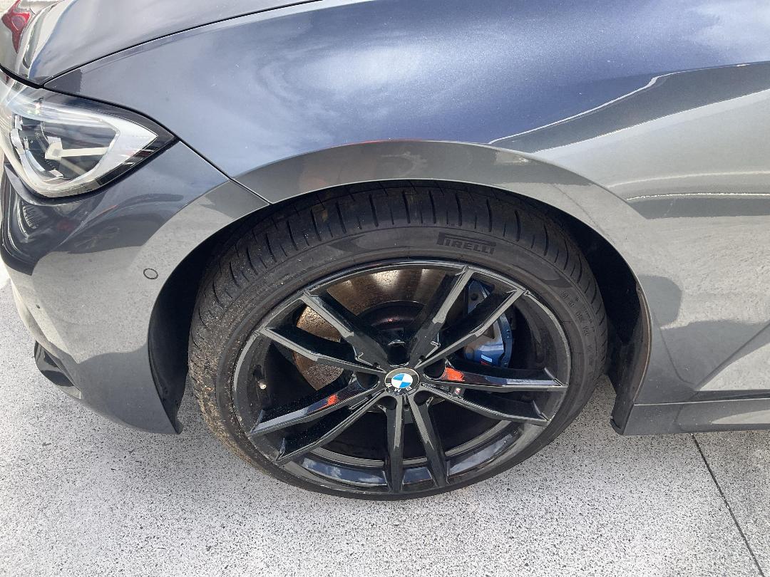 Photo '17' of BMW 3 Series 330I Photo '17' of BMW 3 Series 330I