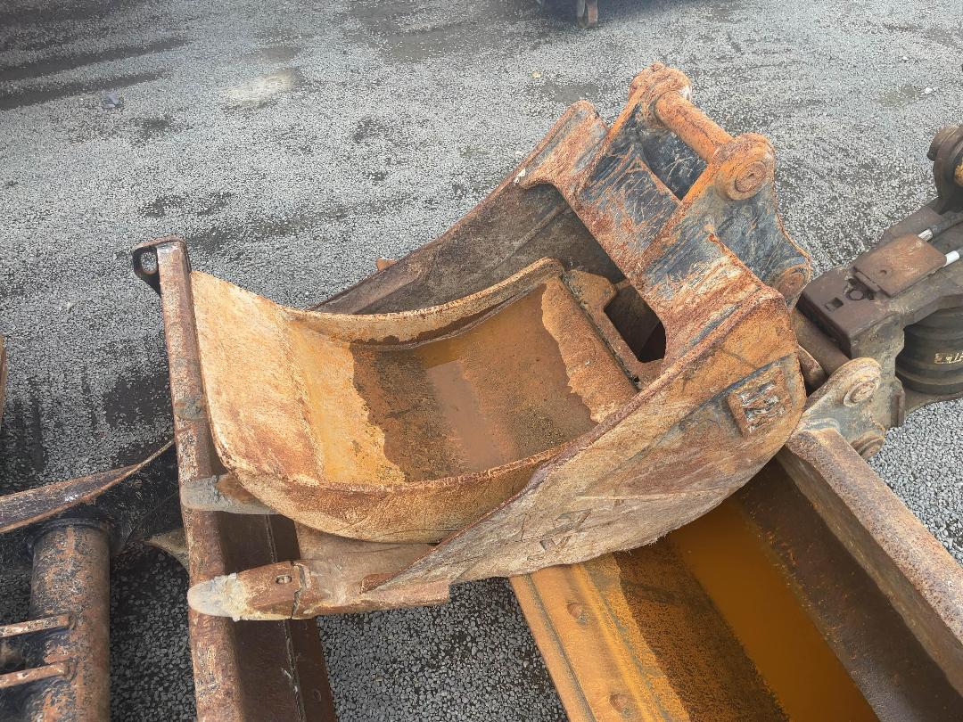 Photo '24' of CAT 306CR Excavator