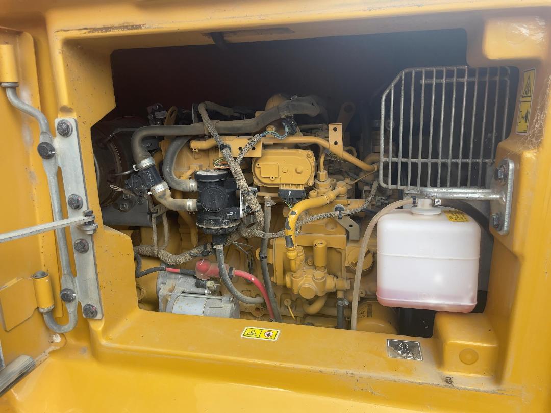 Photo '28' of CAT 306CR Excavator