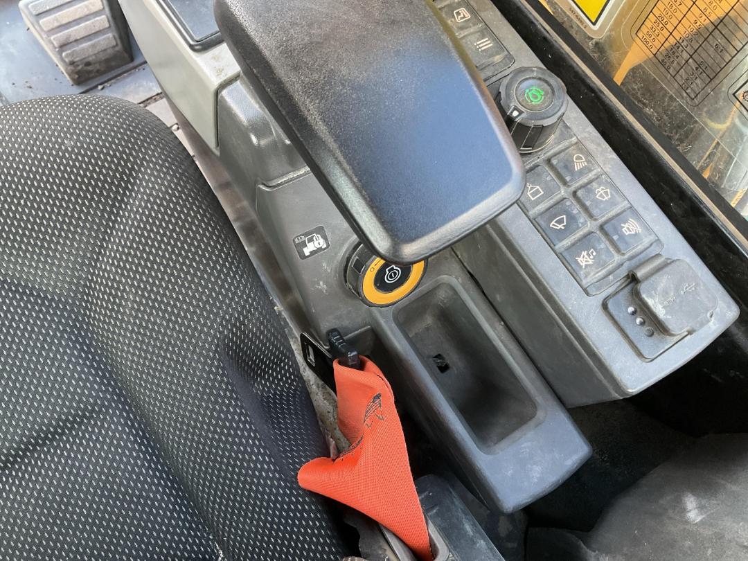 Photo '21' of Caterpillar 307.5 Excavator