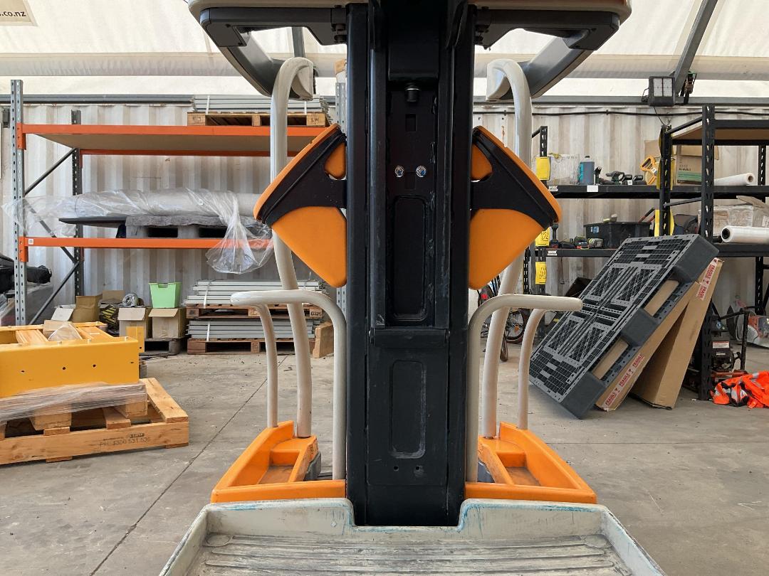 Photo '13' of Crown WAV 60 Other Machine