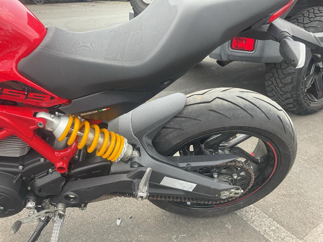 Photo '4' of Ducati Monster M 659 Photo '4' of Ducati Monster M 659