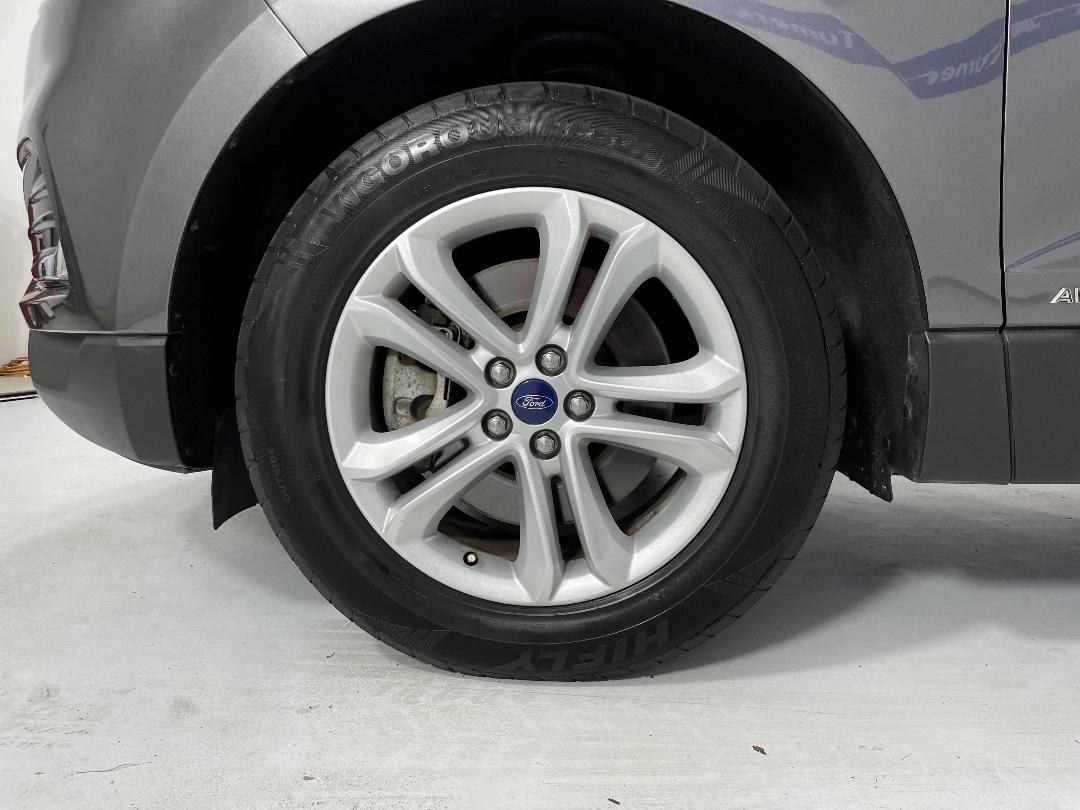 Photo '10' of Ford Endura